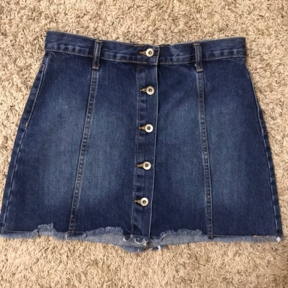 Forever 21 Blue Jean Denim Button Front Mini Skirt Waist 29 Frayed Cut-Off EUC - Picture 1 of 6